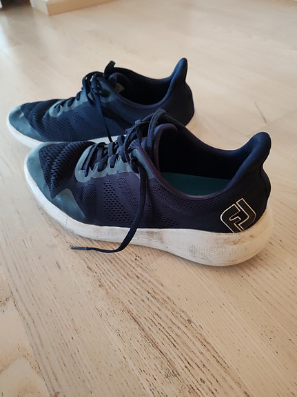 Footjoy ruusukkeettomat golfkengät