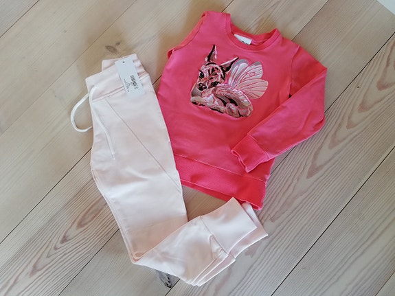 Gugguu slimbaggy sweatpants collegehousut 116 +kp