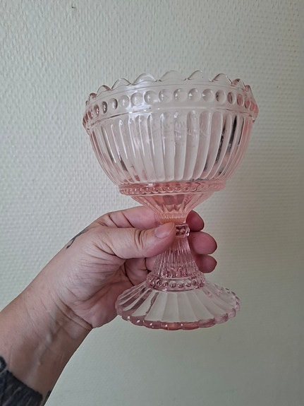 Mariskooli vanha pinkki