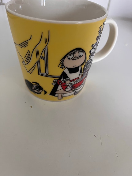 Arabia Muumi muki keltainen.