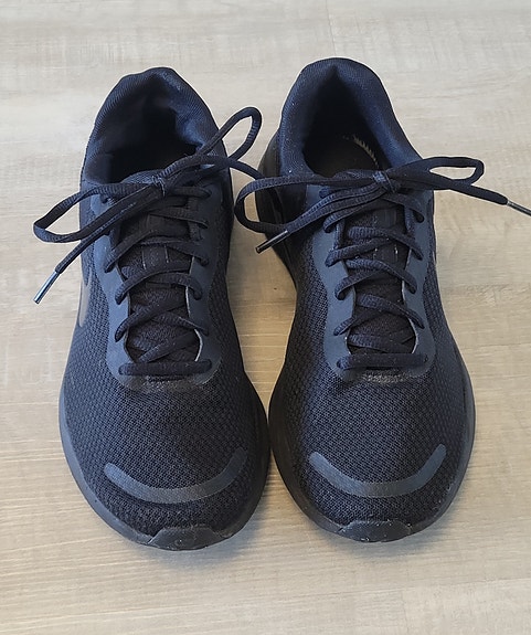 Miesten Nike Revolution 8 lenkkarit, koko 41