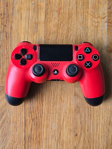 Sony PlayStation DualShock 4 ohjain punainen/musta, Magma Red
