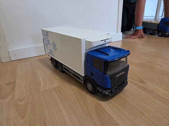 Emek lelu kuorma-auto rekka