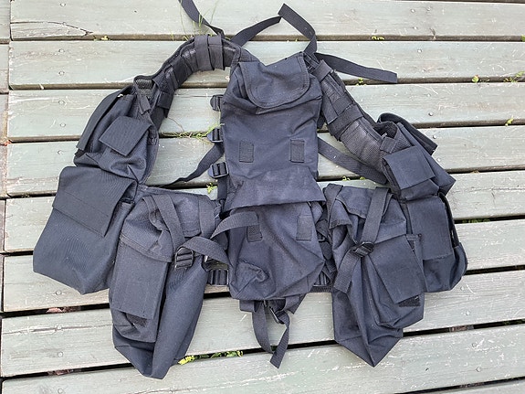 Airsoft liivi Mil-tec lähes käyttämätön