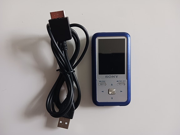 Sony Walkman NW-S715F 2GB MP3 soitin