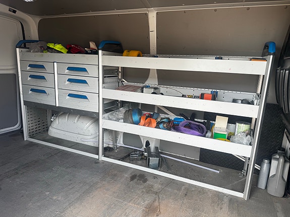 Pakettiauton hyllyt - Sortimo, Transporter