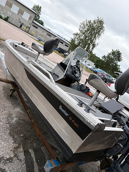 Buster S1. Fish alumiinivene Yamaha-perämoottorilla