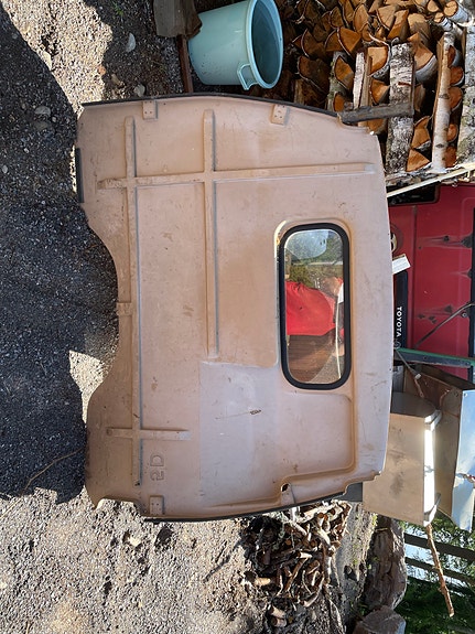 Vm 88 Toyota hiacen väliseinä