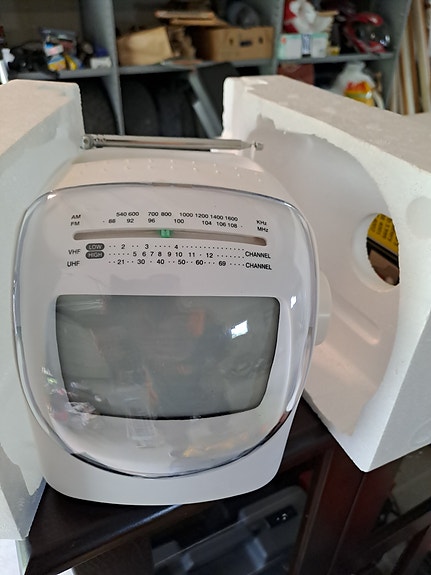 Retro TV radiolla 50€