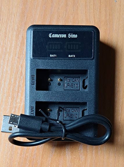 Canon laturi