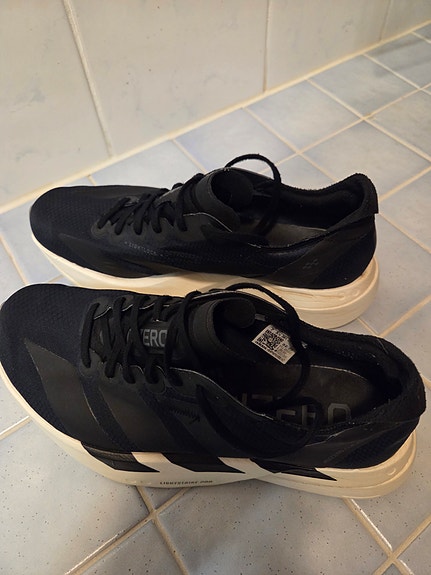 Adidas Adizero Adios Pro 4 naisten juoksukengät