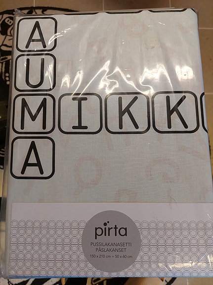 Pussilakanasetti