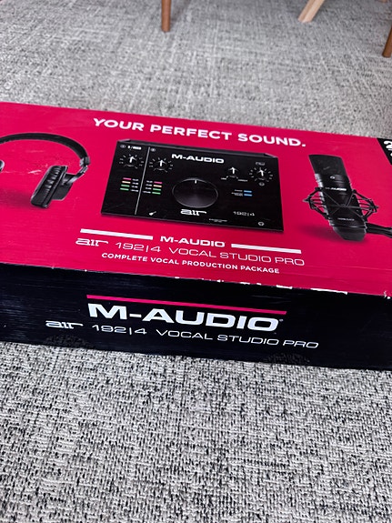 M-Audio AIR 192|4 Vocal Studio Pro – Kattava äänityspaketti