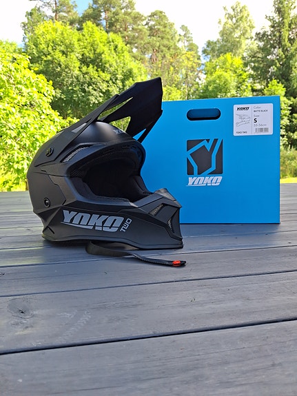 Yoko Two kypärä S mattamusta 55–56 cm