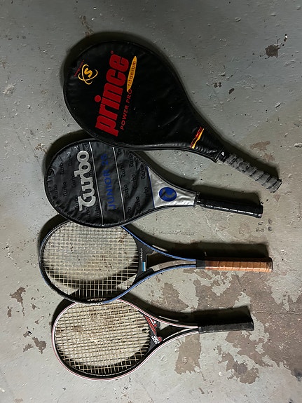 4 tennis mailaa