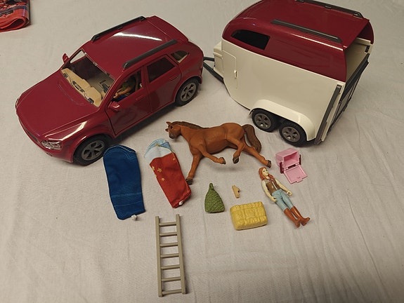 Schleich auto ja traileri kuskilla