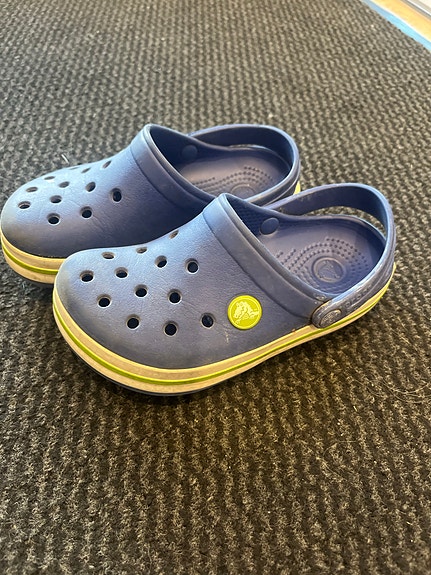Crocs sandaalit