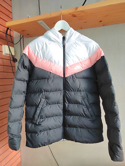 Nike lämmin toppatakki koko lasten XL