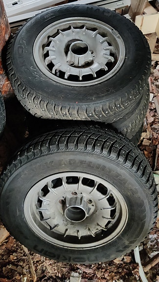 MB 123 renkaat