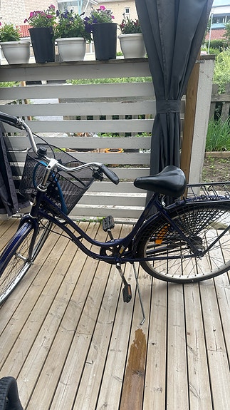 DBS 28" naisten kaupunkipyörä