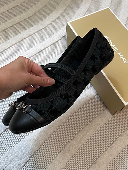 Michael Kors naisten ballerinat