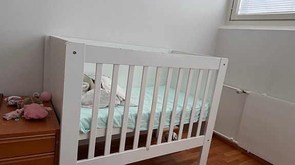 Babybjörn pinnasänky valkoinen