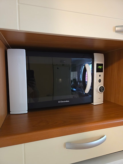 Electrolux mikroaaltouuni valkoinen