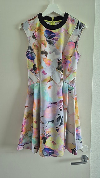 Ted Baker mekko