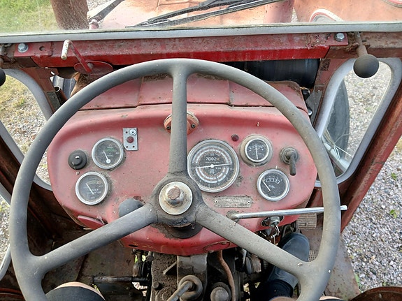 MF 135