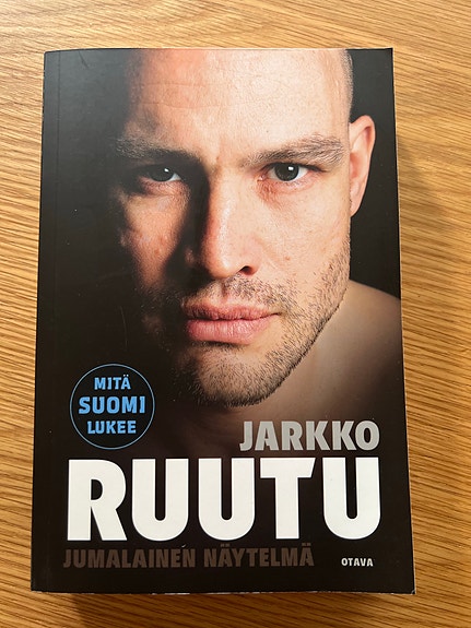 Jarkko Ruutu kirja