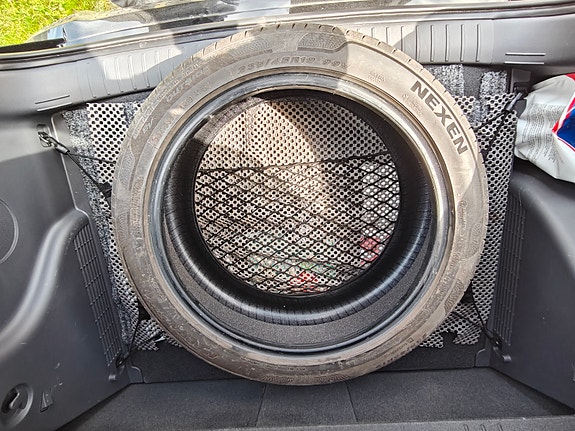 Nexen N’Fera Sport kesärenkaat 235/45/19 R19