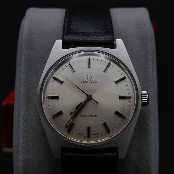 Omega Geneve, kaikilla Omegan alkuperäisosilla.