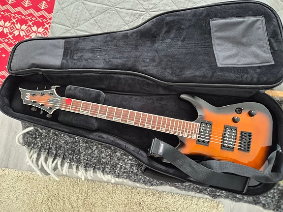 ESP LTD H200FM, käyttämätön sähkökitara ja tarvikkeet