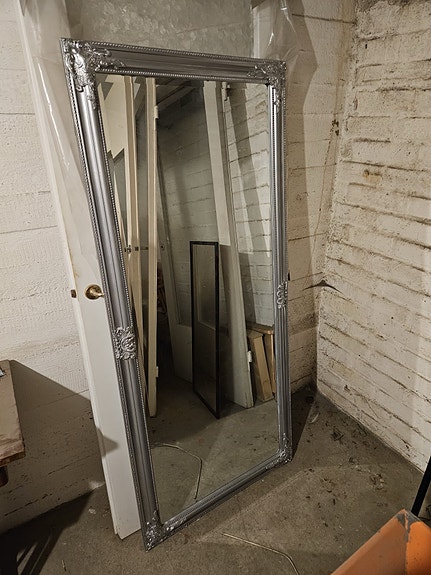 Iso kokovartalo peili