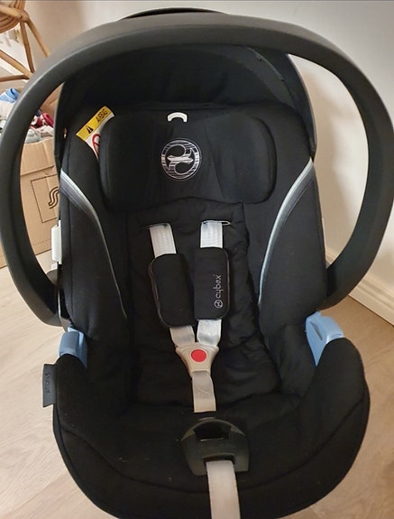 Cybex Aton 5 turvakaukalo
