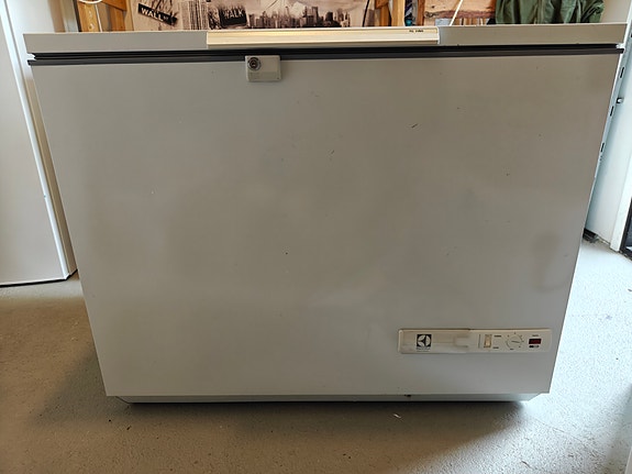 Pakastin 300 l Electrolux