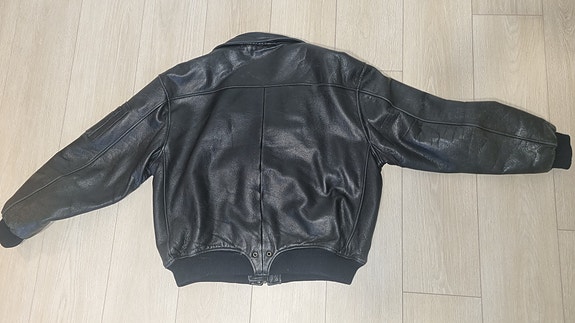 Levi's nahkatakki, 90-luku, paksua nahkaa
