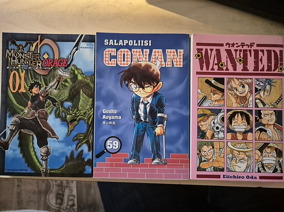 Manga-paketti: mm. Bleach, Doubt, Soul Eater