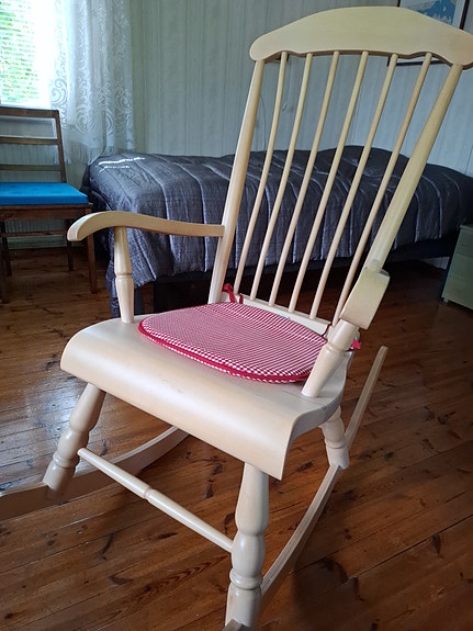 Keinutuoli, luonnonvärinen koivu