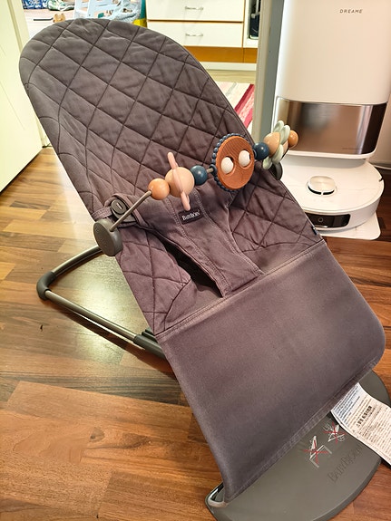 Babybjörn sitteri+ lelukaari VARATTU
