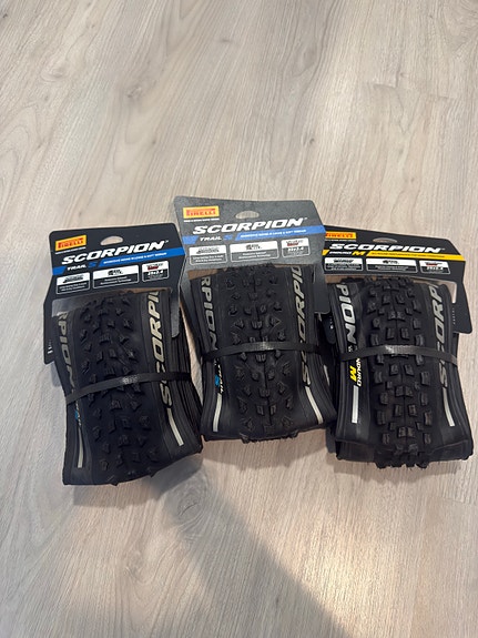 Maastopyörän renkaat 3kpl Pirelli Scorpion 29x2.4