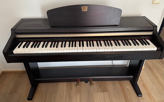 Yamaha Clavinova digitaalipiano