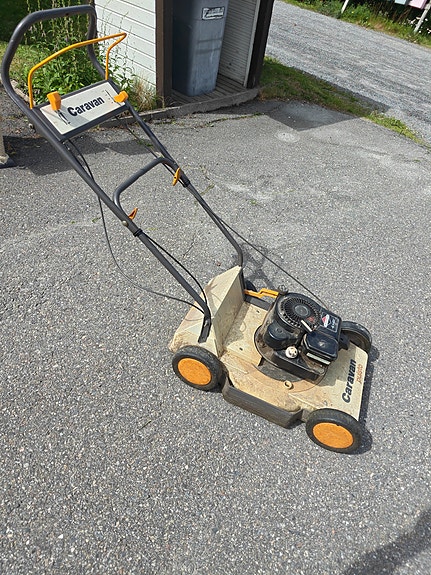 Caravan Puisto ruohonleikkuri