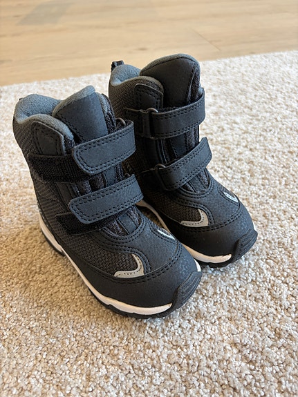 Uudet Viking Gore-Tex talvikengät, koko 23