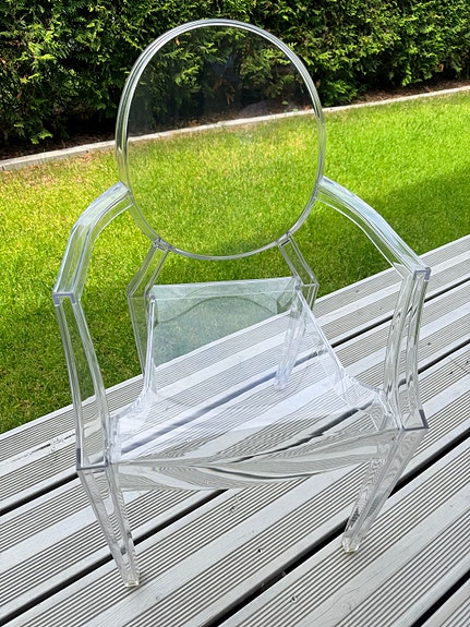 Kartell Lou Lou Ghost läpinäkyvä tuoli