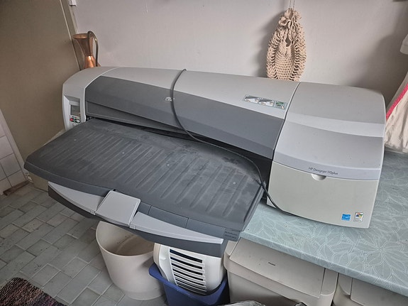 HP DesignJet 110plus mustesuihkutulostin