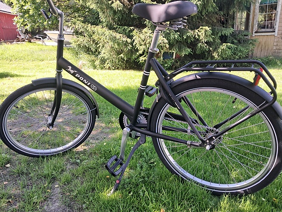 Tunturi Poni kaupunkipyörä 24" musta,hintaa pudotettu joko lähtee uuteen kotiin?