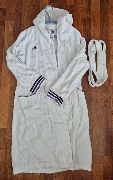 Adidas kylpytakki koko S