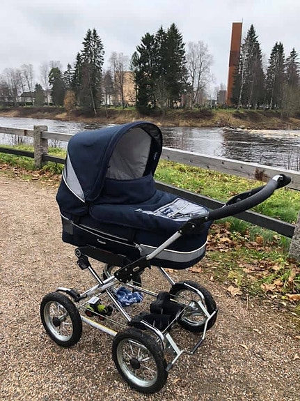 Emmaljunga Classic Chrome yhdistelmävaunut tummansininen