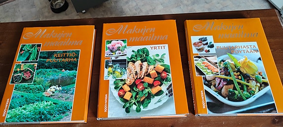 Makujen maailma kirjat